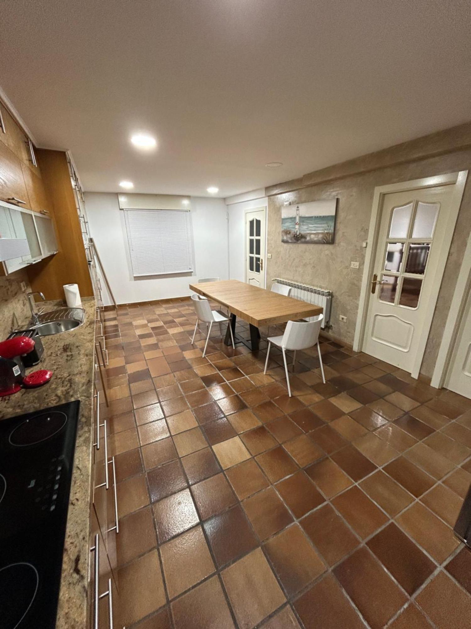 Casa Robleda, Piscina Privada Cubierta Y Jacuzzi Villa Vigo Luaran gambar